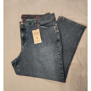 Woman's Stylish & Comfortable Gloria Vanderbilt Amanda Jeans in Size 20W Short